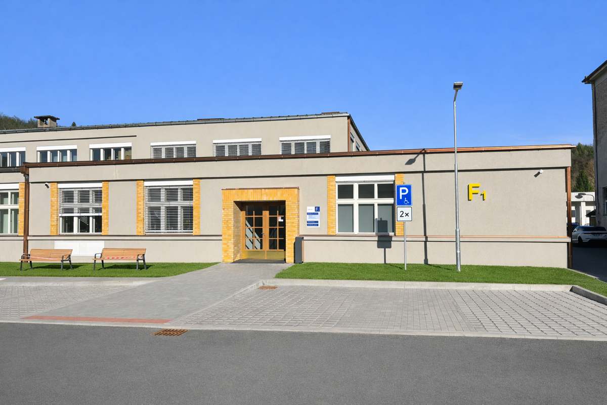 zvětšit foto